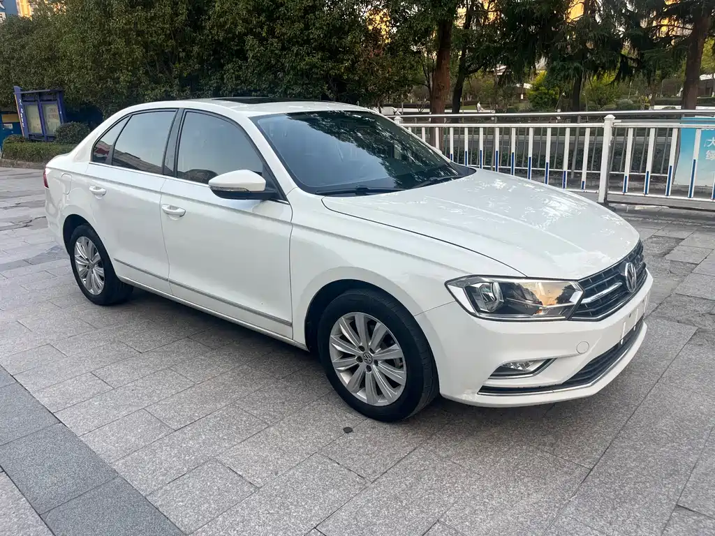 Volkswagen Bora — миниатюра 3