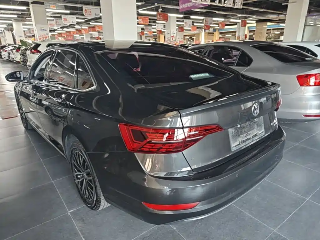 Volkswagen Sagitar — миниатюра 5