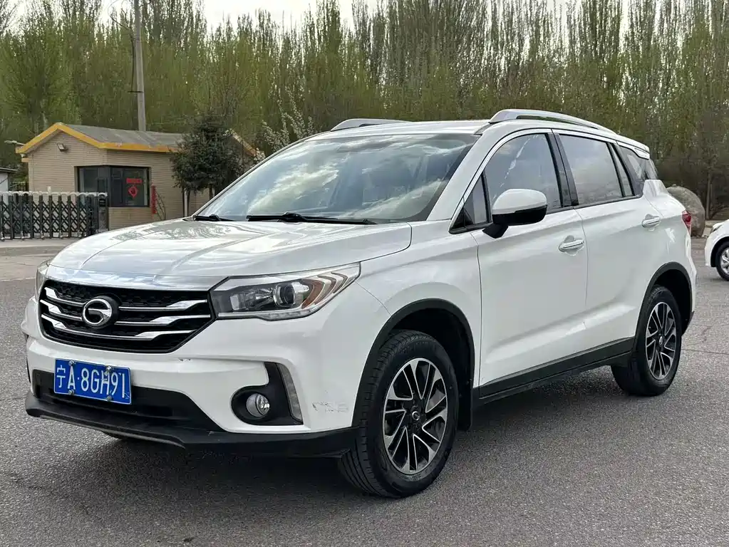 GAC Motor Trumpchi GS4 2015