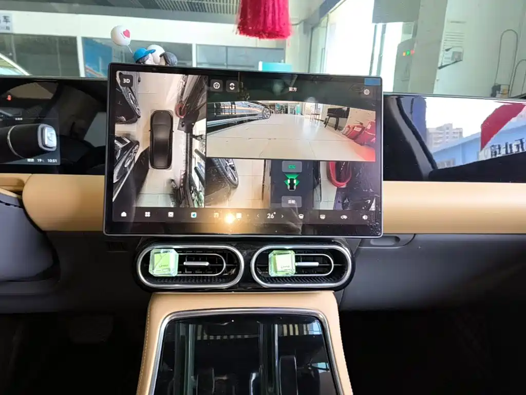 Leapmotor Leapmotor C01 — миниатюра 13