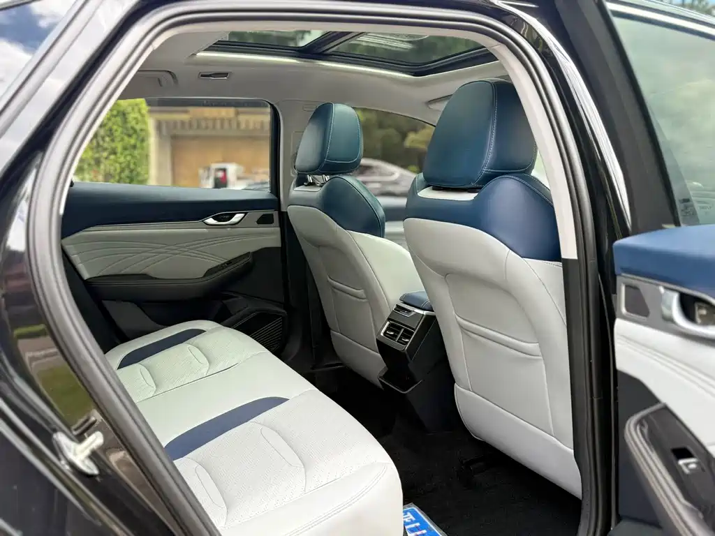 GEELY AUTOMOBILE XINGRUI