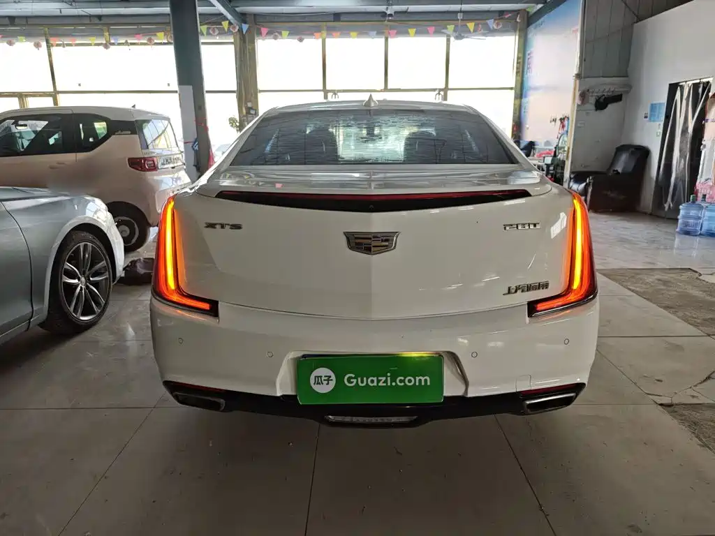 Cadillac XTS — миниатюра 6