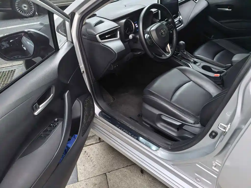 Toyota Corolla — миниатюра 5