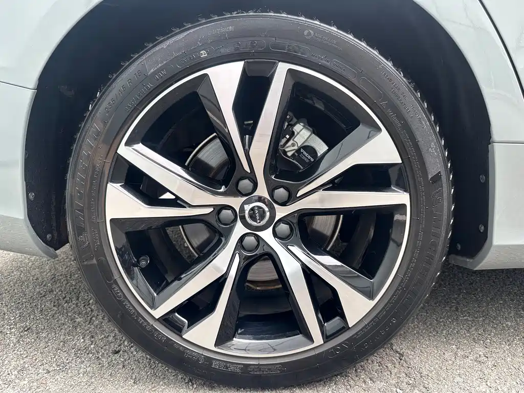 Volvo S60 — миниатюра 21