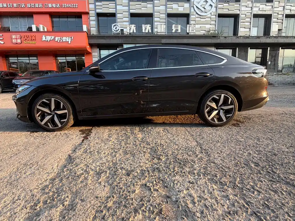 Volkswagen Lamando — миниатюра 8