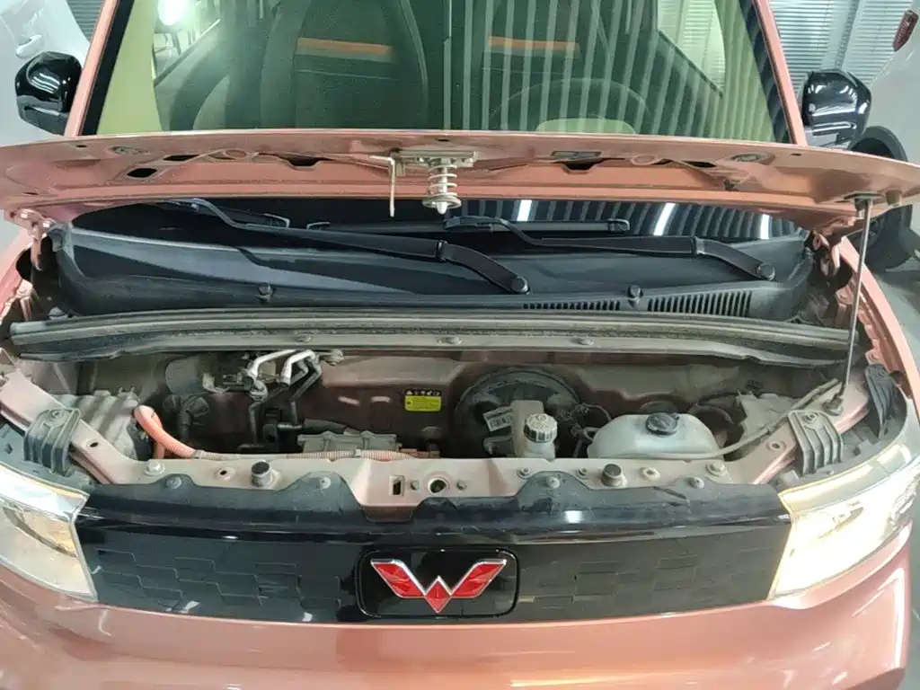 Wuling MINIEV — миниатюра 20