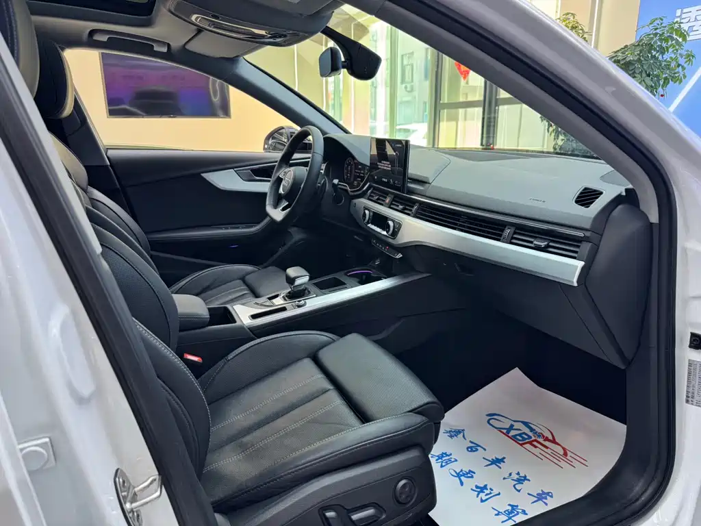 Audi A4L 2022 40 TFSI Luxury