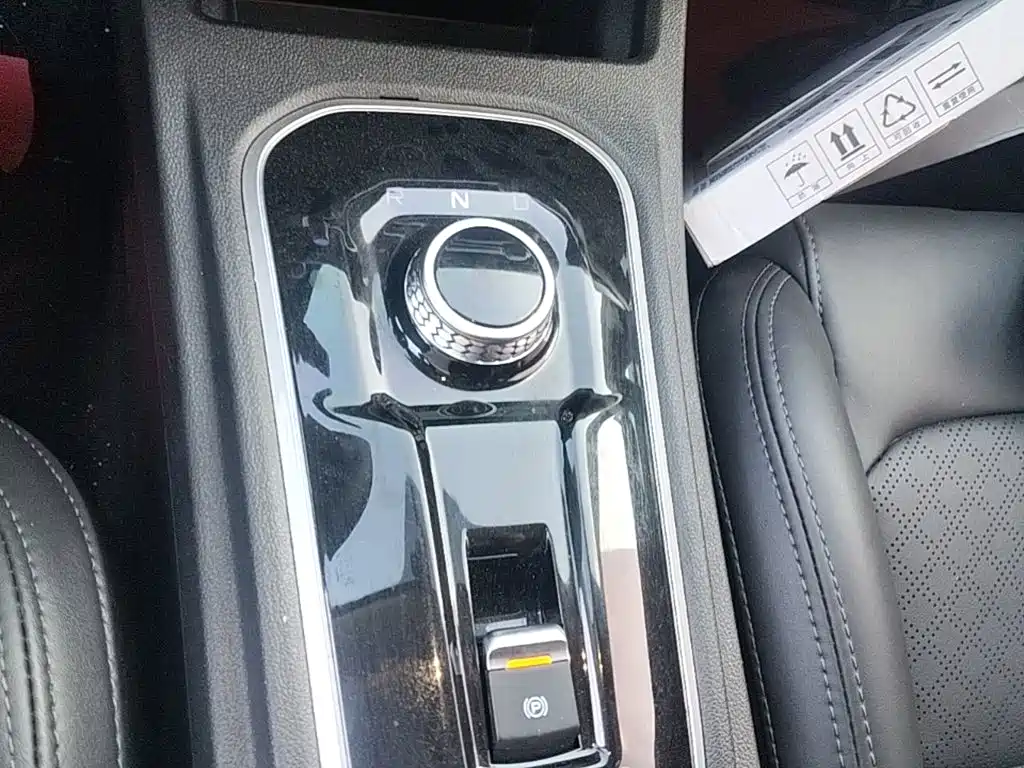 Changan Eado New Energy — миниатюра 14