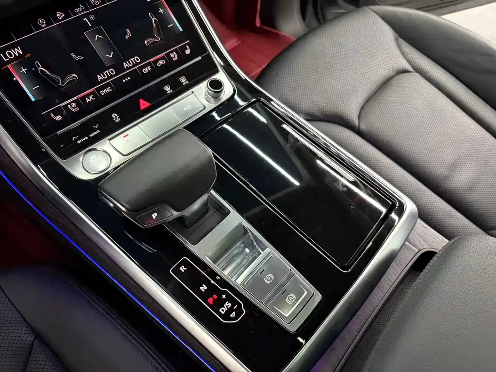 Audi Q8 — миниатюра 10