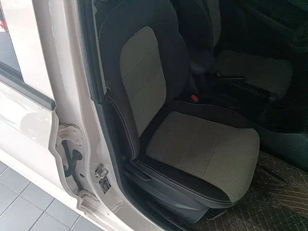 Wuling Hongguang — миниатюра 25