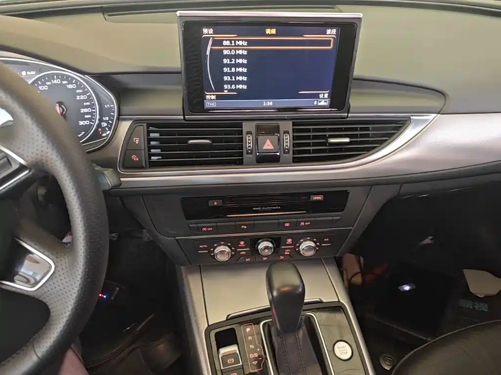 Audi A6L — миниатюра 13
