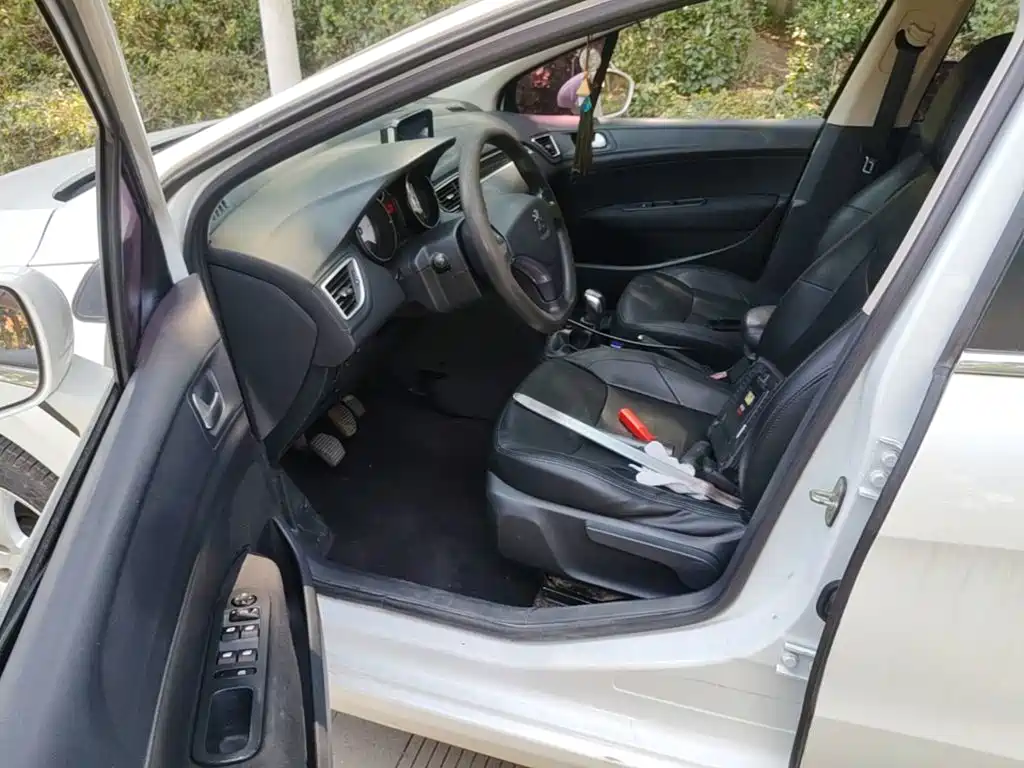 Peugeot 308 — миниатюра 16
