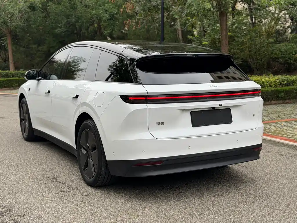 Li Auto Идеальный i6 — миниатюра 10