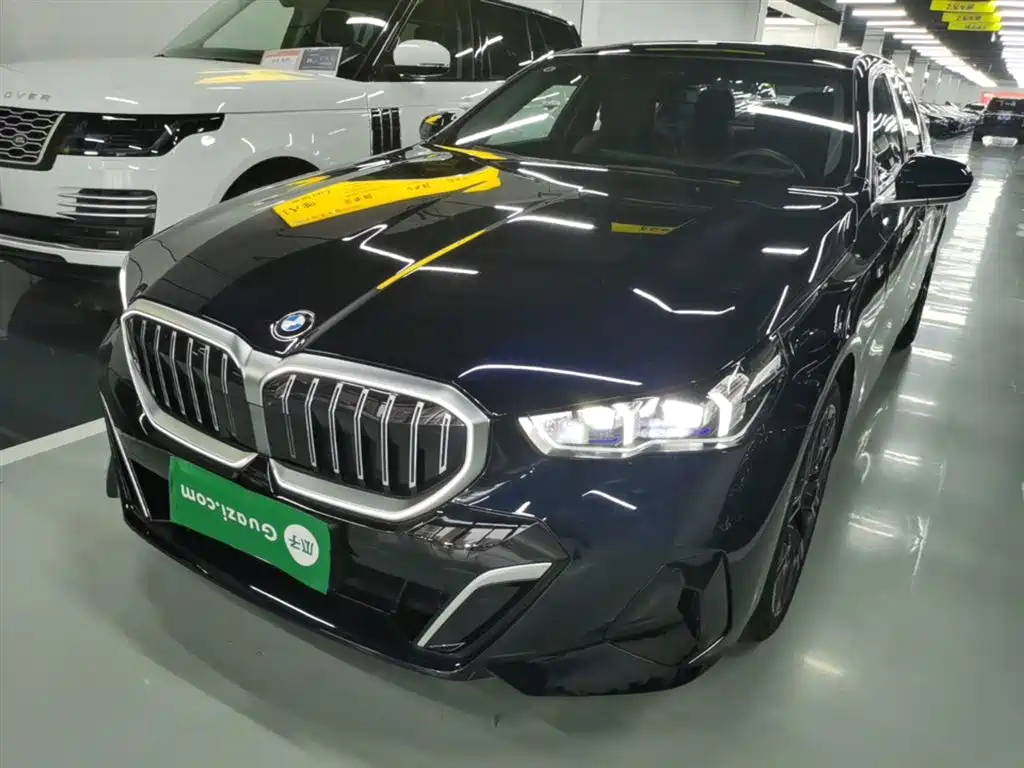 BMW 5 Series 2025