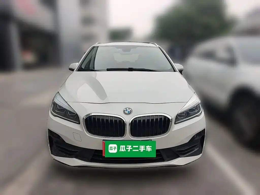 BMW 2 Series Active Tourer — миниатюра 5