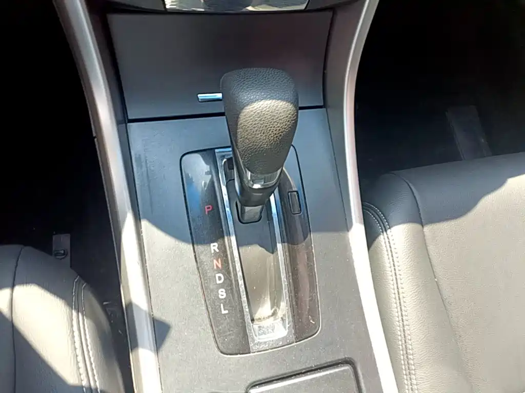 Honda Accord — миниатюра 14