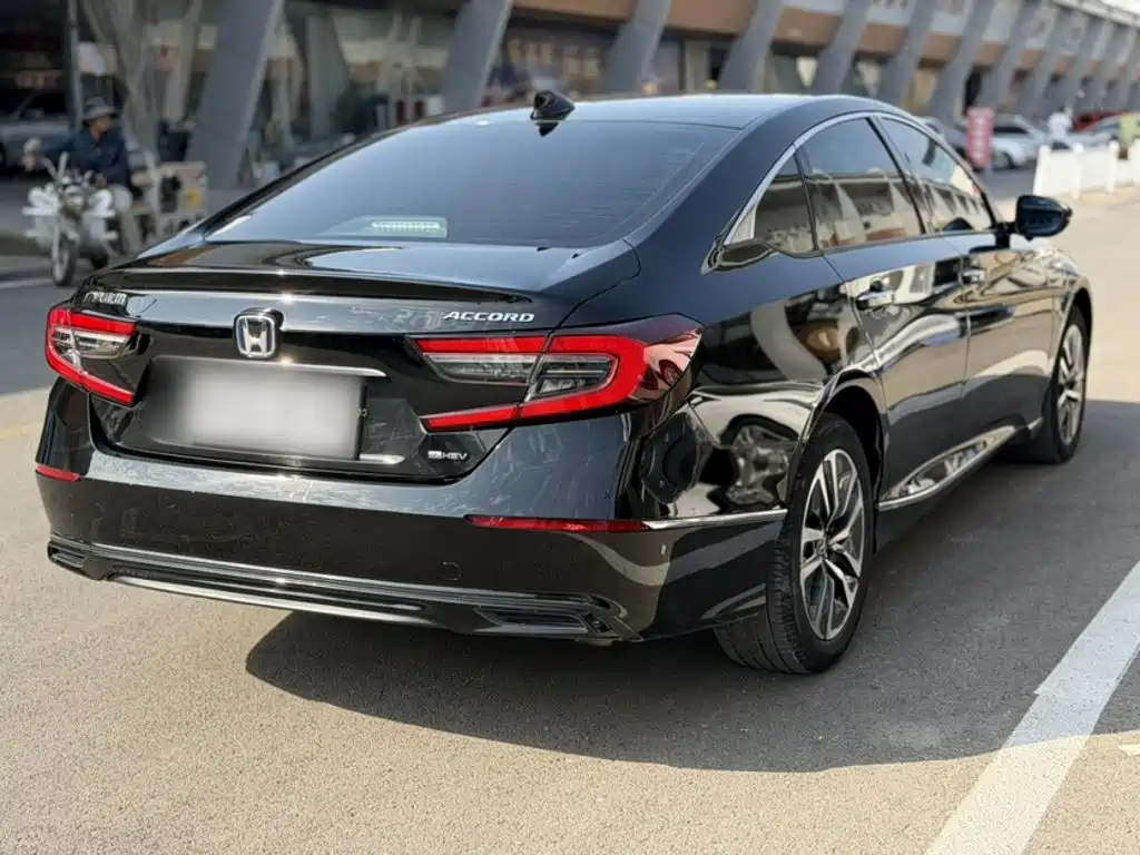 Honda Accord — миниатюра 6
