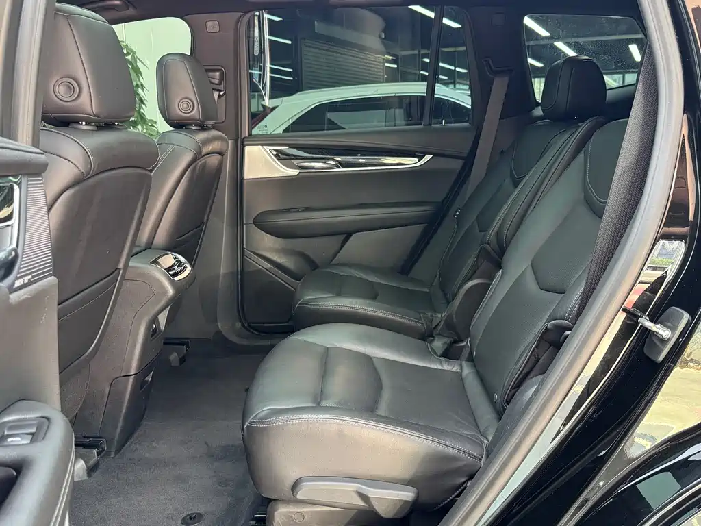 Cadillac XT6 — миниатюра 6