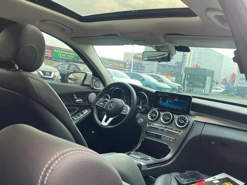 Mercedes-Benz C-Class — миниатюра 6