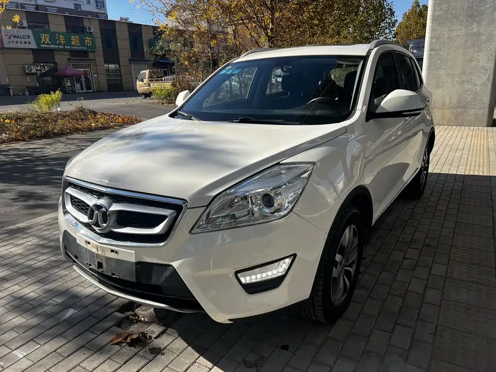 BAIC Senova X65 2016