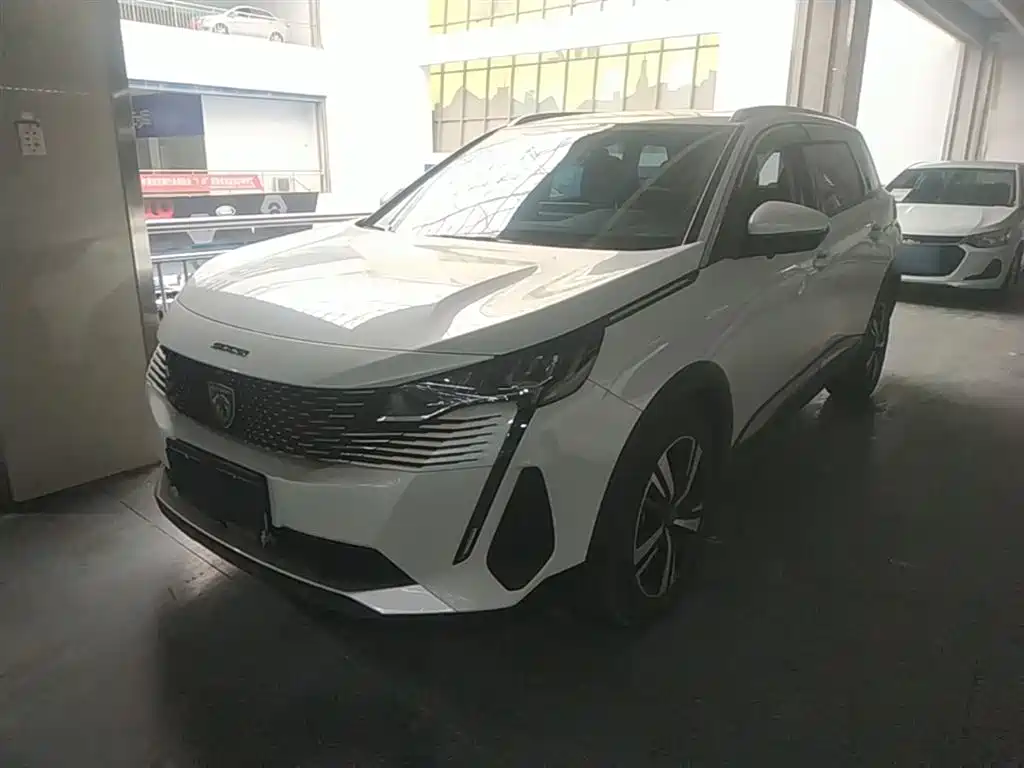 Peugeot 5008 2023