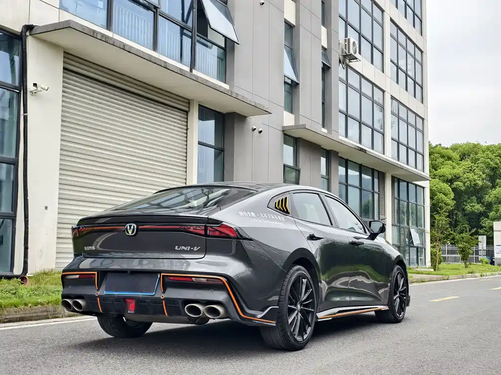 Changan UNI-V 2022 1.5T Sport