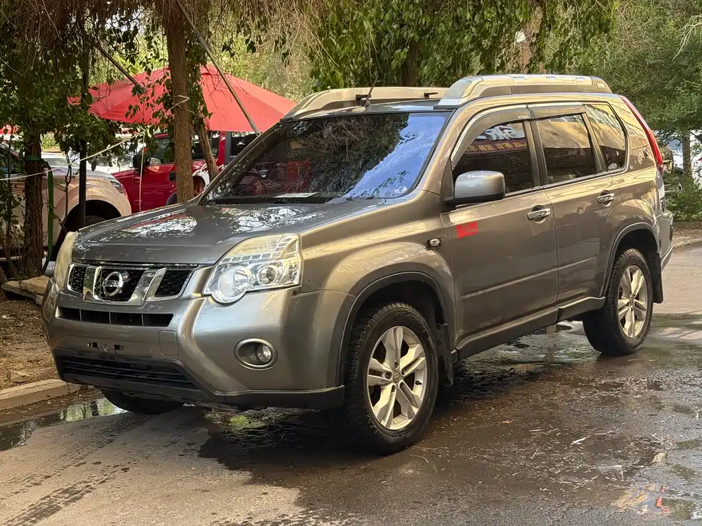 Nissan X-Trail 2012 2.5L CVT Luxury Edition 4WD