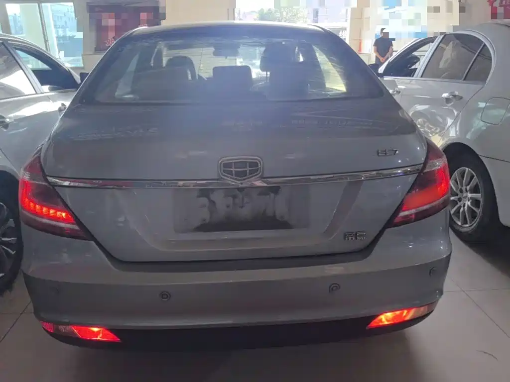 Geely Emgrand — миниатюра 6