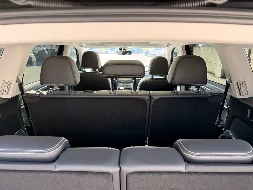 Volkswagen Teramont — миниатюра 15