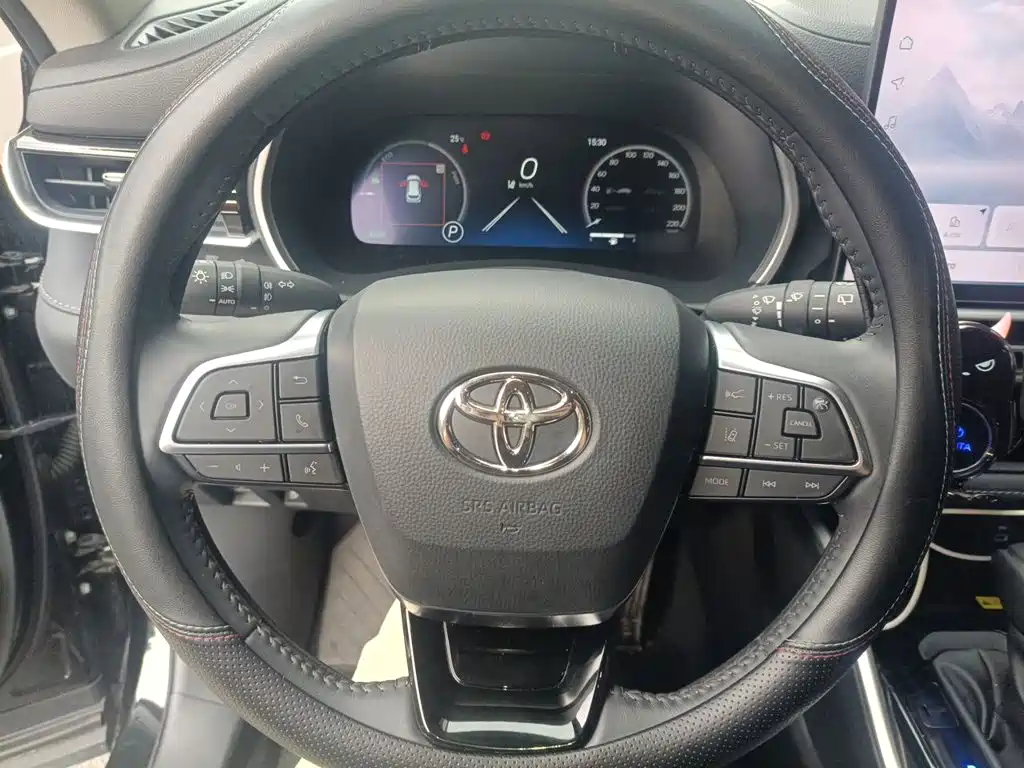 Toyota Highlander — миниатюра 11
