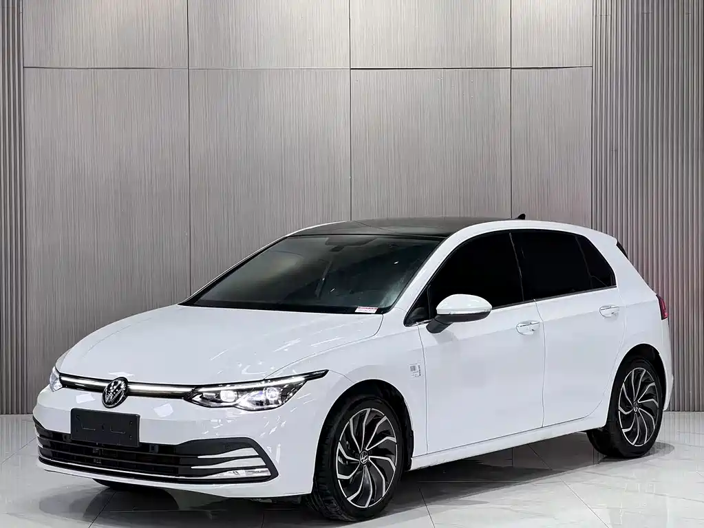 Volkswagen Golf 2024