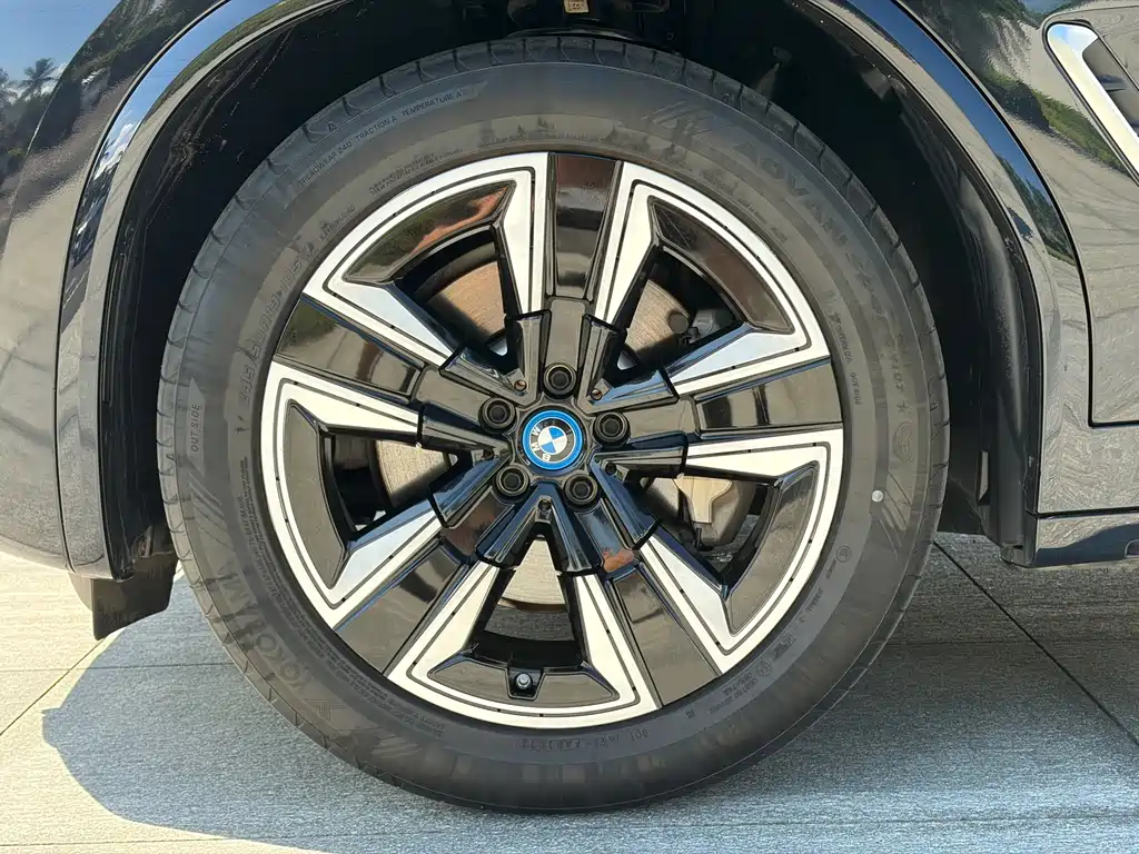 BMW iX3 — фотографии объявления, Фото 14