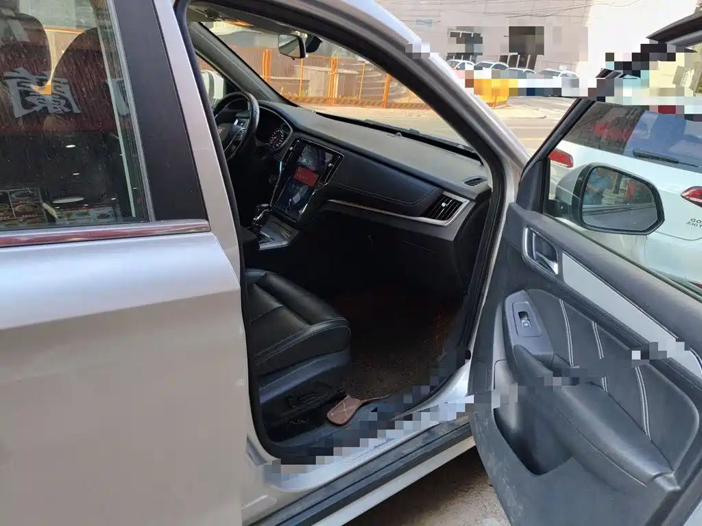 Roewe RX5 — миниатюра 19