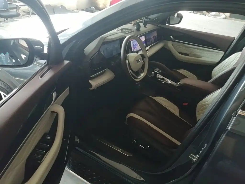 Geely Xingyue L — миниатюра 16