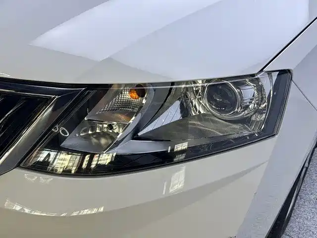 Skoda Rapid — миниатюра 2