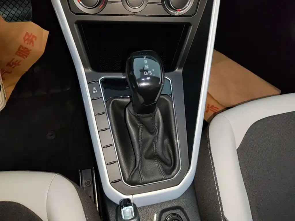 Volkswagen Polo — миниатюра 14