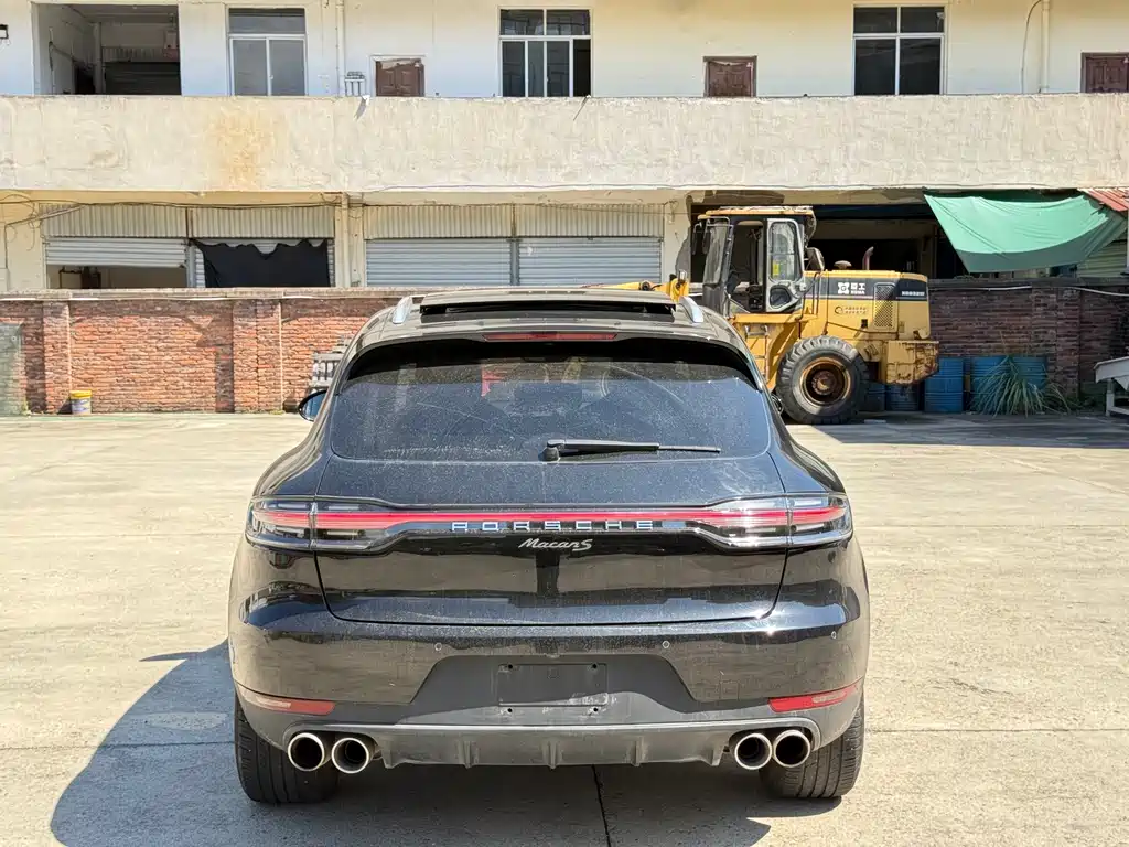 Porsche Macan — миниатюра 8