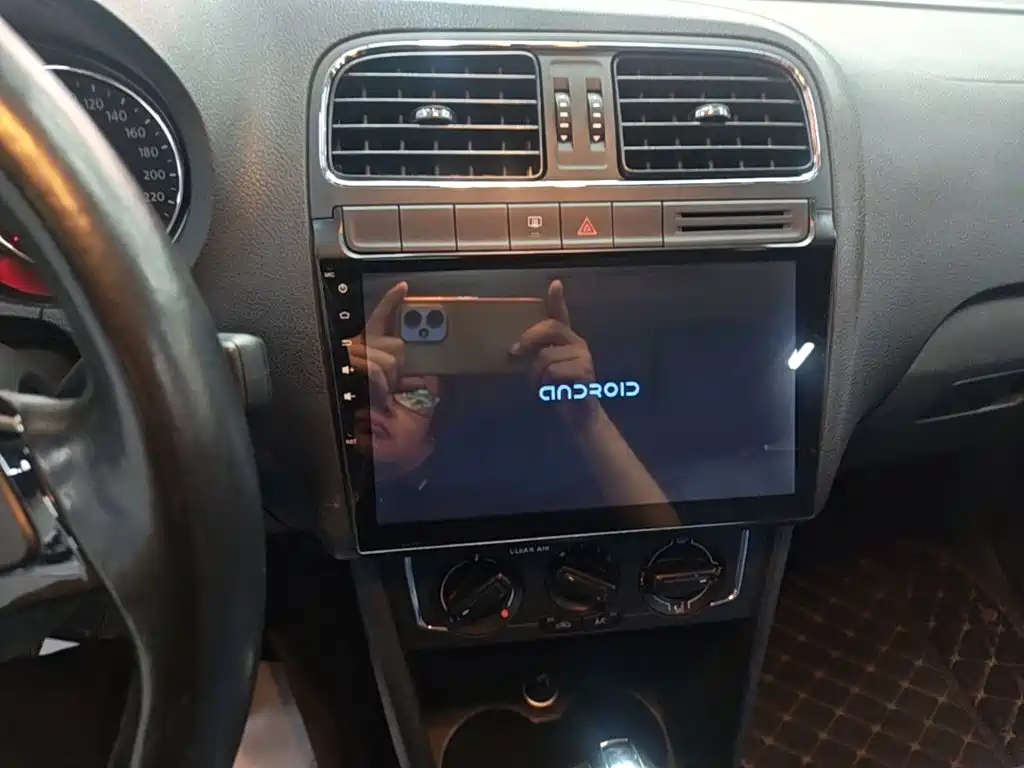 Volkswagen Polo — миниатюра 13