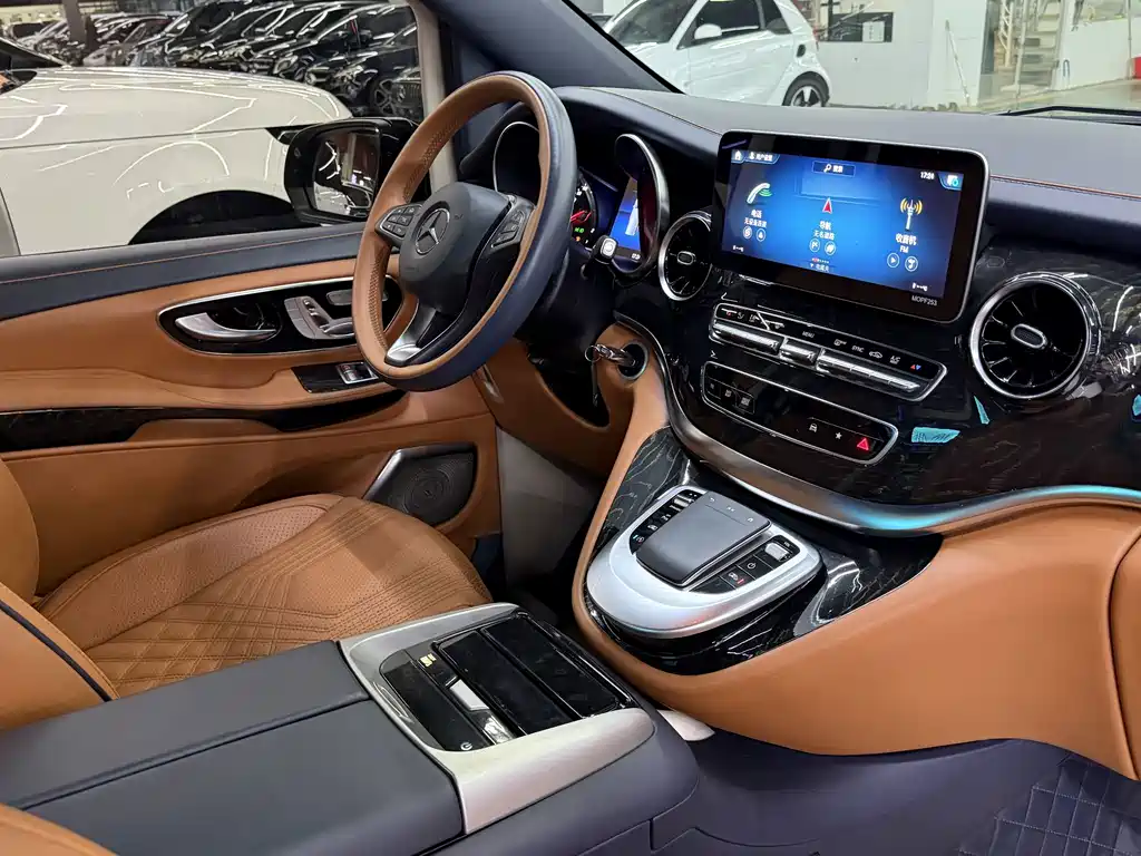 Mercedes-Benz V-Class — миниатюра 5