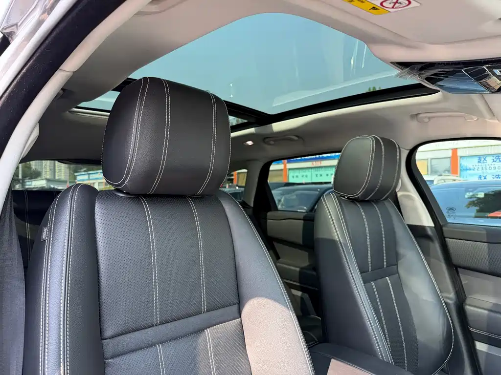 Land Rover Velar — миниатюра 11
