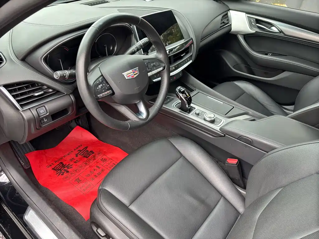Cadillac CT5 — миниатюра 6