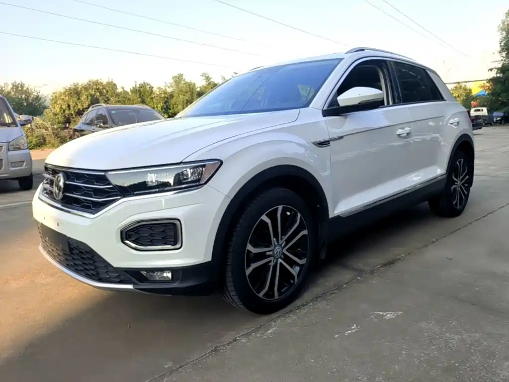 Volkswagen T-Roc — миниатюра 2