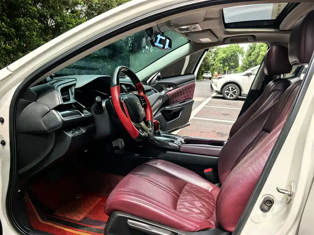 Honda Civic — миниатюра 7