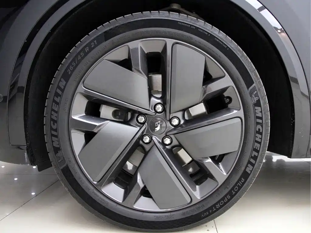 Li Auto Li L9 — миниатюра 12