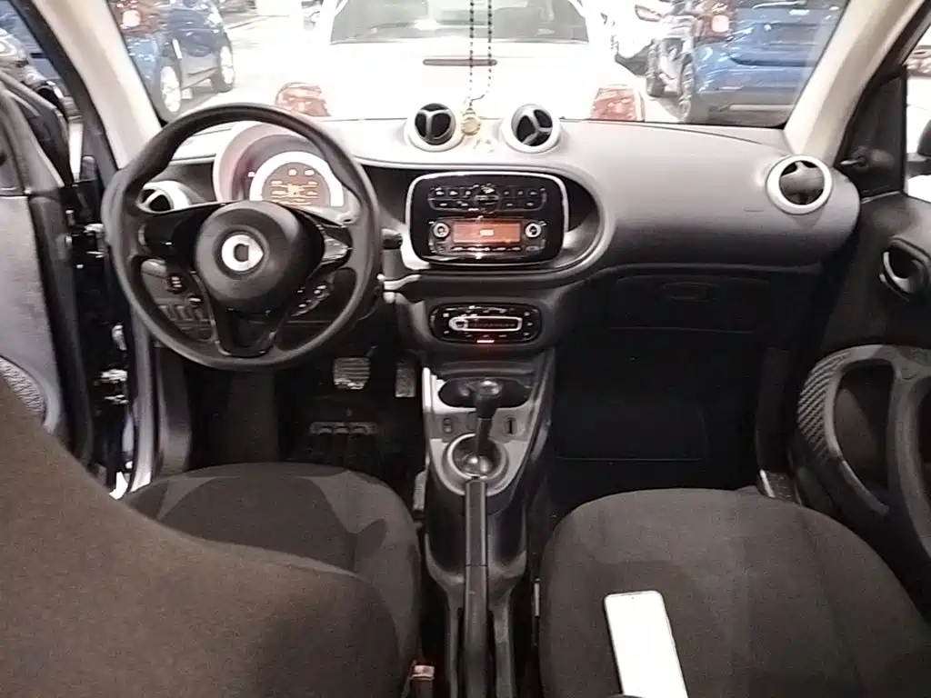smart Smart Fortwo — миниатюра 10