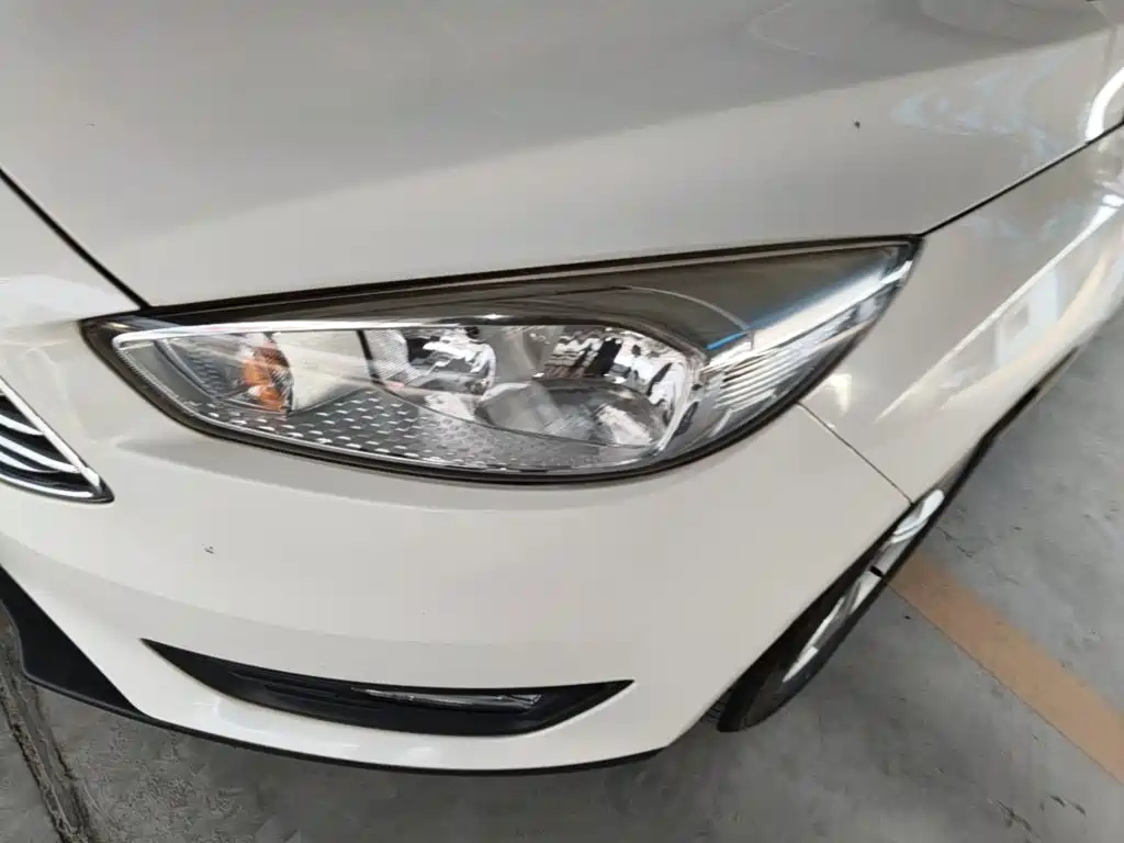 Ford Focus — миниатюра 24