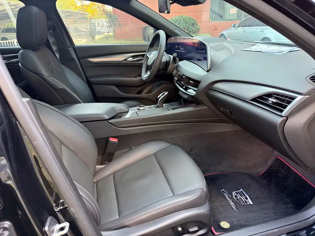 Cadillac CT5 — миниатюра 12