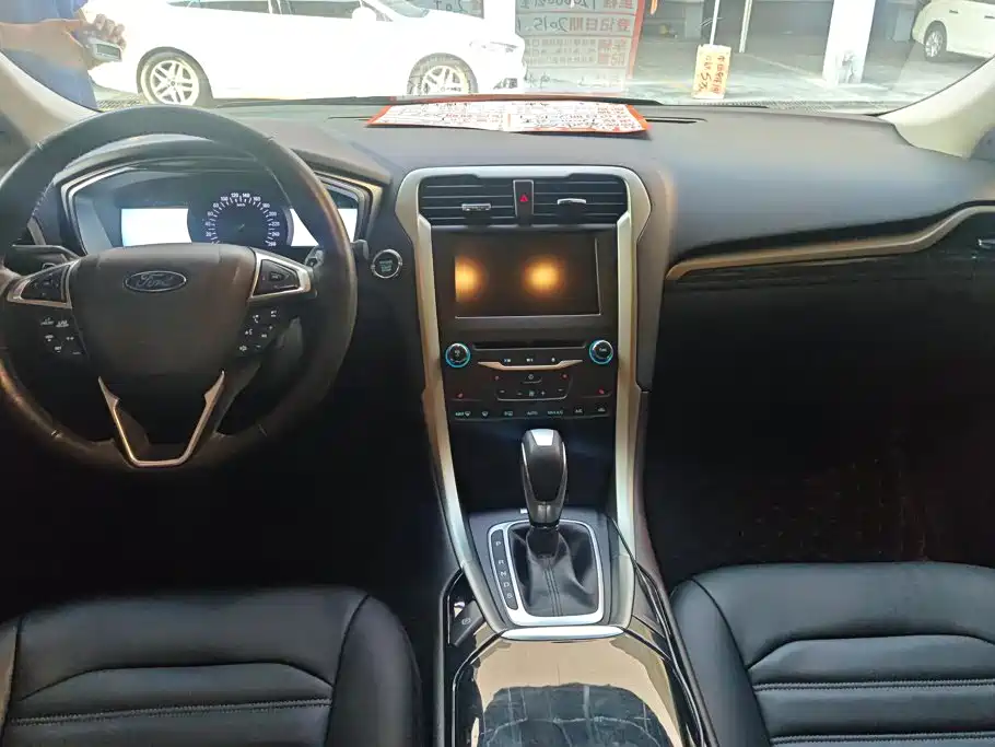 Ford Mondeo — миниатюра 12