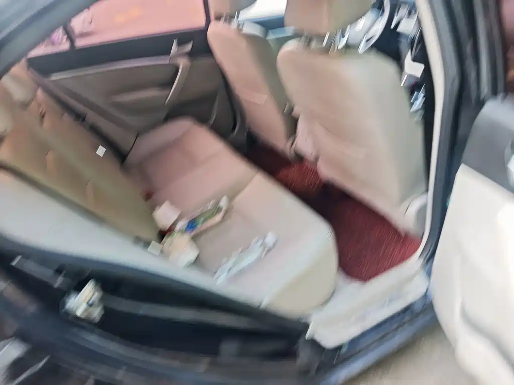 Geely Emgrand — миниатюра 7