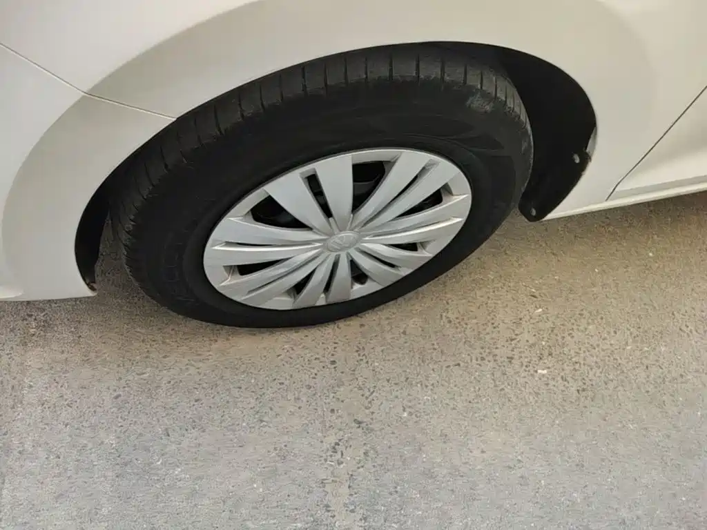 Volkswagen Santana — миниатюра 23